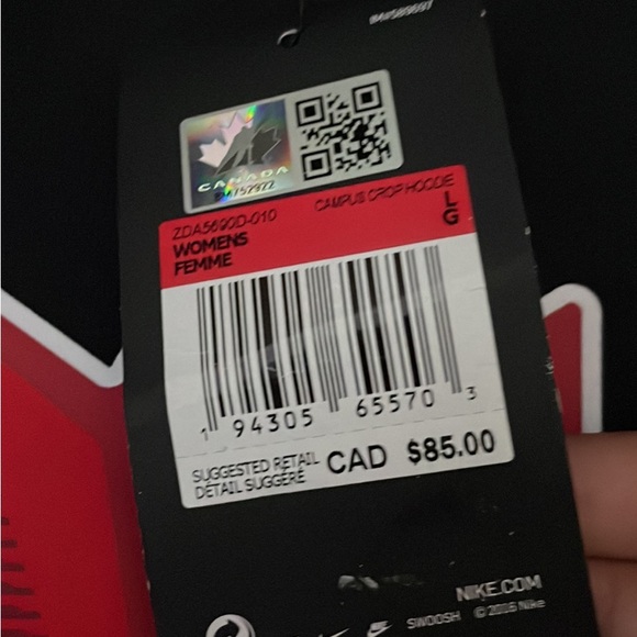 Women’s Nike maple leaf cropped hoodie - Picture 3 of 4